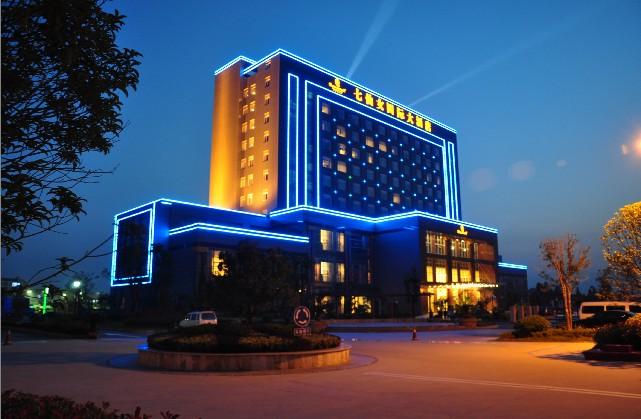 ��������Ů��Ƶ�����յ�ˮ����