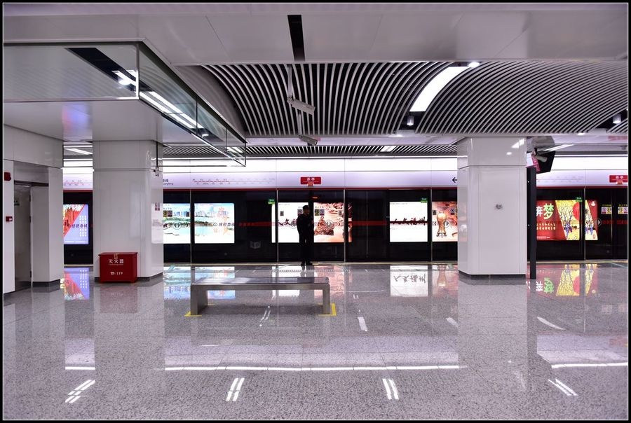 ���ݵ���һ����